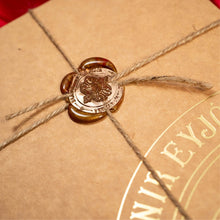 Hlaða mynd inn í gallerískoðara, Gjafapakki - Tweet vasapeli og sokkapar