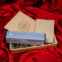 Hlaða mynd inn í gallerískoðara, Gjafapakki - Blackwing perlublýantar og stílabækur