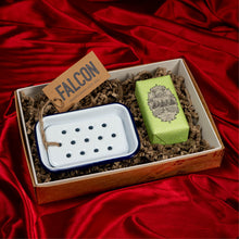 Hlaða mynd inn í gallerískoðara, Gjafapakki - Claus Porto sápa og emaleraður sápudiskur frá Falcon