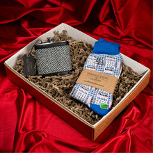 Hlaða mynd inn í gallerískoðara, Gjafapakki - Tweet vasapeli og sokkapar