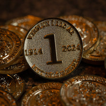 Hlaða mynd inn í gallerískoðara, Bókapeningur árgerð 2024 - 110 ára afmæli Gömlu Bókabúðarinnar