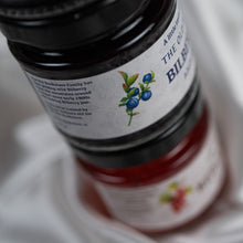 Hlaða mynd inn í gallerískoðara, Aðalbláberjasulta frá Gömlu Bókabúðinni.