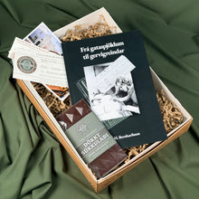 Hlaða mynd inn í gallerískoðara, Frá gataspjöldum til gervigreindar eftir Guðjón H. Bernharðsson, ÁRITUÐ og innpökkuð.