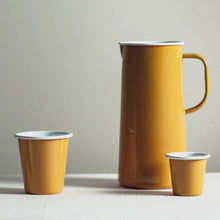 Hlaða mynd inn í gallerískoðara, Emalerað Falcon glas