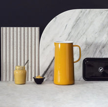 Hlaða mynd inn í gallerískoðara, Emaleruð Falcon kanna, 1,7 líter