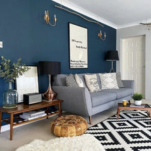 Hlaða mynd inn í gallerískoðara, Emalerað Falcon glas