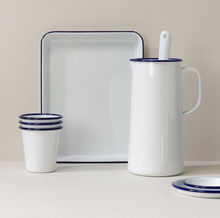 Hlaða mynd inn í gallerískoðara, Emalerað Falcon glas