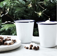 Hlaða mynd inn í gallerískoðara, Emalerað Falcon glas