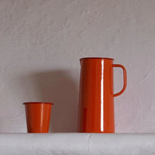 Hlaða mynd inn í gallerískoðara, Emaleruð Falcon kanna, 1,7 líter