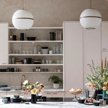 Hlaða mynd inn í gallerískoðara, Emaleruð Falcon kanna, 1,7 líter