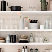 Hlaða mynd inn í gallerískoðara, Emaleruð Falcon kanna, 1,7 líter