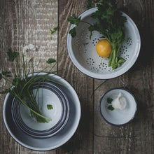 Hlaða mynd inn í gallerískoðara, Emalerað Falcon matreiðslusett