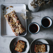 Hlaða mynd inn í gallerískoðara, Emalerað Falcon glas