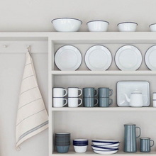 Hlaða mynd inn í gallerískoðara, Emaleraður Falcon Bolli