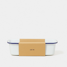 Hlaða mynd inn í gallerískoðara, Emalerað Falcon brauðform