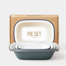 Hlaða mynd inn í gallerískoðara, Emalerað Falcon bökunarsett