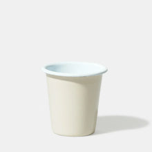 Hlaða mynd inn í gallerískoðara, Emalerað Falcon glas