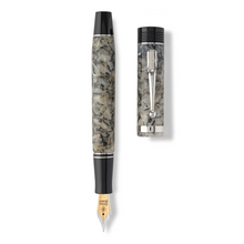 Hlaða mynd inn í gallerískoðara, Conway Stewart Churchill Hvítur Kvars Blekpenni.