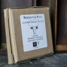 Hlaða mynd inn í gallerískoðara, Leður nálaveski