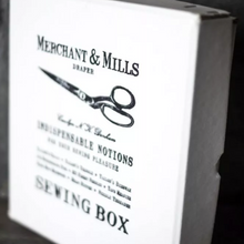 Hlaða mynd inn í gallerískoðara, Stórt saumasett