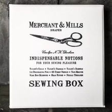 Hlaða mynd inn í gallerískoðara, Stórt saumasett