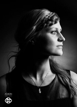 Hlaða mynd inn í gallerískoðara, Alrún silfur hálsmen - ÁST