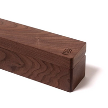 Hlaða mynd inn í gallerískoðara, Blackwing blýantasett í Valhnetu viðarbox