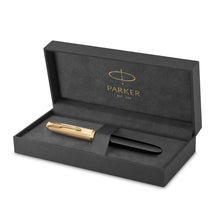 Hlaða mynd inn í gallerískoðara, Parker 51 Deluxe - Svartur og gylltur.
