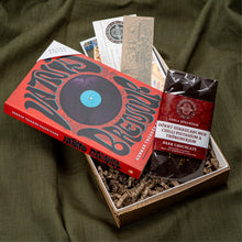 Hlaða mynd inn í gallerískoðara, Bóka Gjafapakki - Vatnið brennur eftir Gunnar Theodór Eggertsson. ÁRITUÐ.