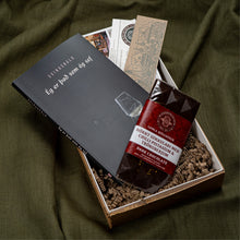 Hlaða mynd inn í gallerískoðara, Bóka Gjafapakki - Ég er það sem ég sef eftir Svikaskáldin. ÁRITUÐ.