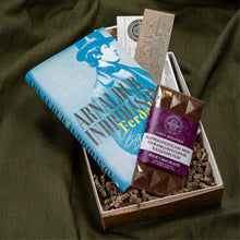 Hlaða mynd inn í gallerískoðara, Bóka Gjafapakki - Ferðalok eftir Arnald Indriðason. ÁRITUÐ.