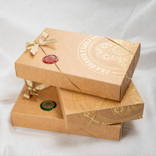 Hlaða mynd inn í gallerískoðara, Gjafapakki - blekpenni, blek og bók.