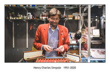 Hlaða mynd inn í gallerískoðara, Henry Simpole Chatsworth Blue Stardust Blekpenni.