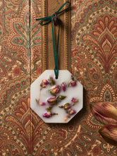 Hlaða mynd inn í gallerískoðara, Carrière Frères Ilm-upphengi - Damaskurós