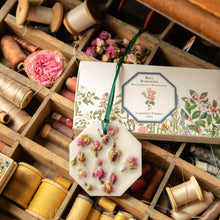 Hlaða mynd inn í gallerískoðara, Carrière Frères Ilm-upphengi - Damaskurós