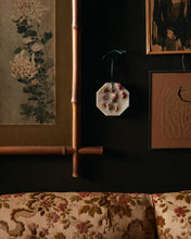 Hlaða mynd inn í gallerískoðara, Carrière Frères Ilm-upphengi - Damaskurós