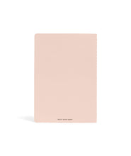 Hlaða mynd inn í gallerískoðara, Karst A5 stílabækur úr steinapappír. - Tvær bækur, línustrikuð og með auðum síðum, Ljós bleikar.