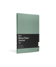 Hlaða mynd inn í gallerískoðara, Karst A5 stílabækur úr steinapappír. - Tvær bækur, línustrikuð og með auðum síðum, Grænar.