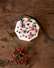 Hlaða mynd inn í gallerískoðara, Carrière Frères Ilm-upphengi - Rósapipar