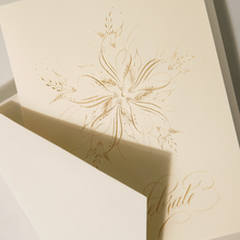 Hlaða mynd inn í gallerískoðara, Crane Jólakort. - Gyllt Snjókorn.