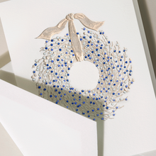 Hlaða mynd inn í gallerískoðara, Crane Jólakort. - Einiberja krans.