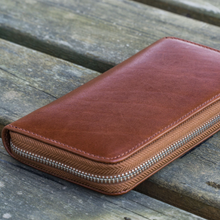 Hlaða mynd inn í gallerískoðara, Galen Leather pennaveski fyrir þrjá penna.