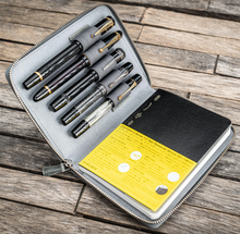 Hlaða mynd inn í gallerískoðara, Galen Leather pennaveski fyrir fimm penna.