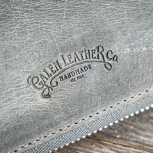 Hlaða mynd inn í gallerískoðara, Galen Leather pennaveski fyrir fimm penna.