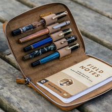 Hlaða mynd inn í gallerískoðara, Galen Leather pennaveski fyrir fimm penna.