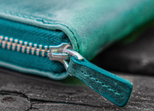 Hlaða mynd inn í gallerískoðara, Galen Leather pennaveski fyrir fimm penna.