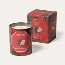 Hlaða mynd inn í gallerískoðara, Carrière Frères hátíðarkerti - furunálar og vetrarrós, 185gr.