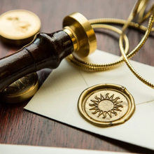 Hlaða mynd inn í gallerískoðara, Herbin brass stimpill fyrir vax innsigli