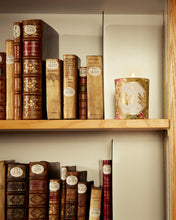 Hlaða mynd inn í gallerískoðara, Carrière Frères Museum kerti - Acacia, 185gr.