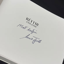 Hlaða mynd inn í gallerískoðara, Réttir á Íslandi eftir Önnu Fjólu Gísladóttur, ÁRITUÐ og innpökkuð
